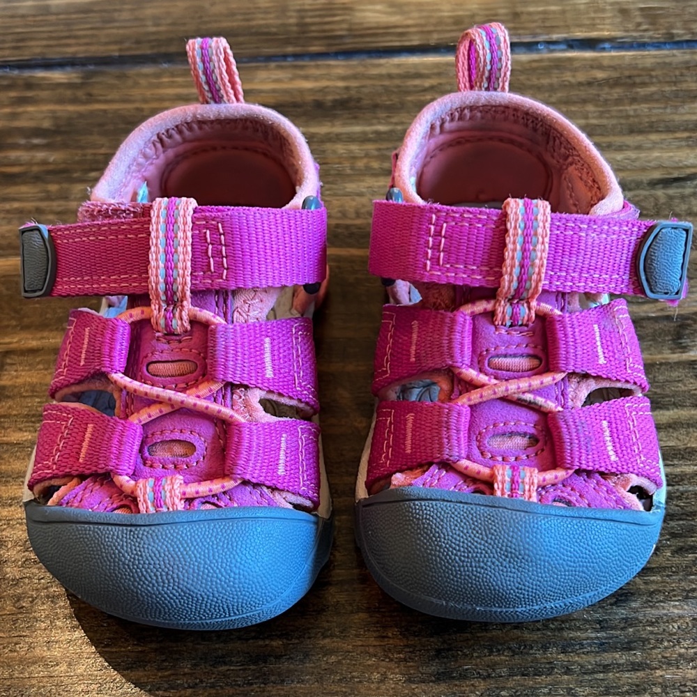 Keen Shoes Size Toddler 4 GUC